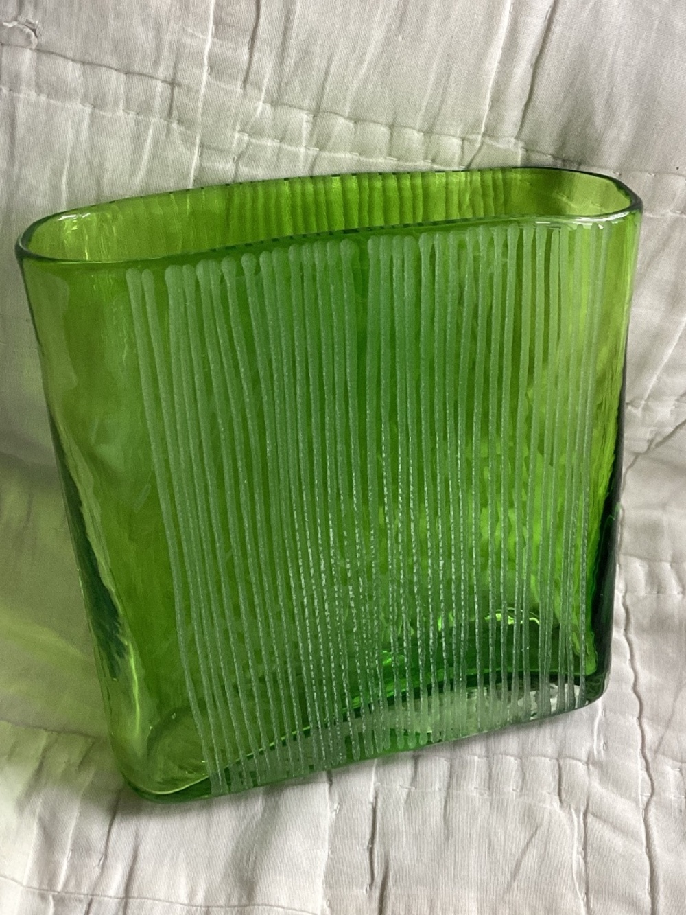 SWEDISH DESIGNED ORREFORS ENGRAVED STRIPED GREEN BLOWN GLASS ART PIECE VASE